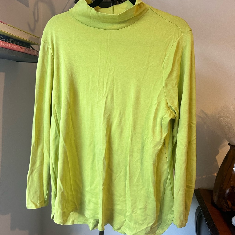 #25 CHICO’S HIGH COLLAR LIME GREEN LONG SLEEVE SHIRT SPLIT HEM - Picture 3 of 9